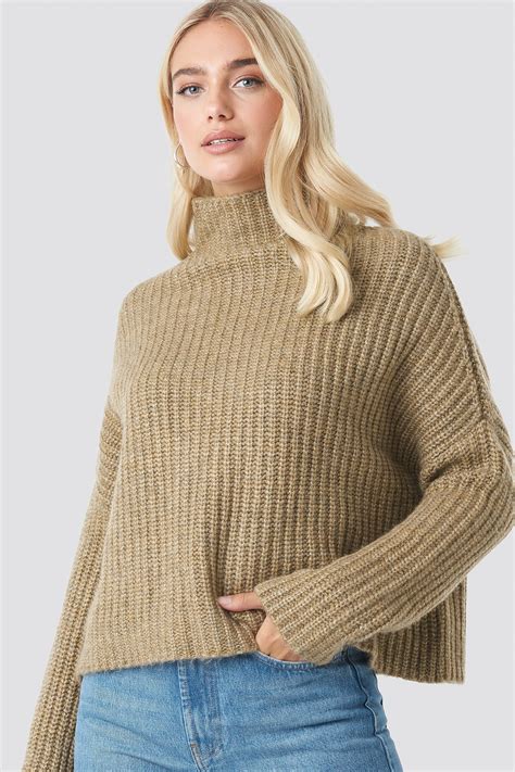 Boxy High Neck Knitted Sweater Beige Na