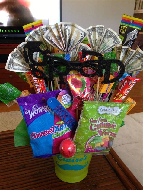 Just a few easy steps and you can make a memorable graduation gift! 6th grade graduate | Graduation gift basket, Graduation ...