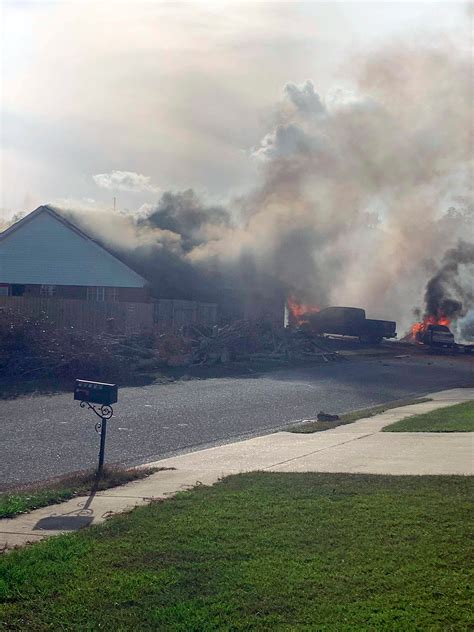 US Navy: 2 onboard training plane killed in Alabama crash Florida