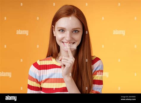 Flirty Devious Creative Young Redhead Smiling Excited Ginger Girl Prepare Mysterious T
