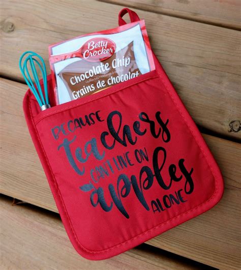 5 out of 5 stars. Pin by Sugar Bear Studio on Pot Holder Crafts | Teacher ...