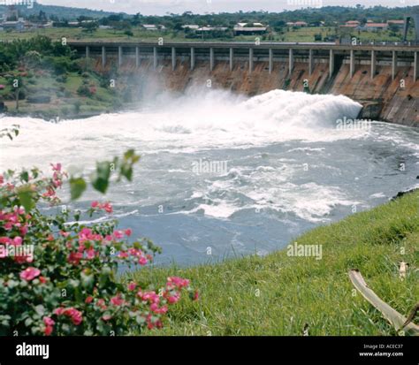 Uganda Owen Falls Dam Stock Photo Alamy