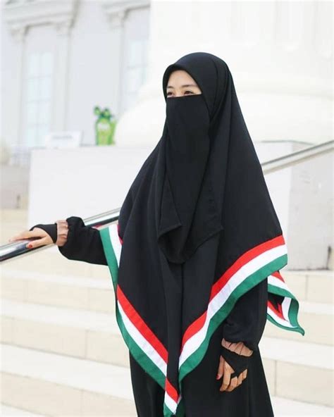 Pin Oleh Nauvari Kashta Saree Di Hijabi Queens Gaya Hijab Wanita Perempuan