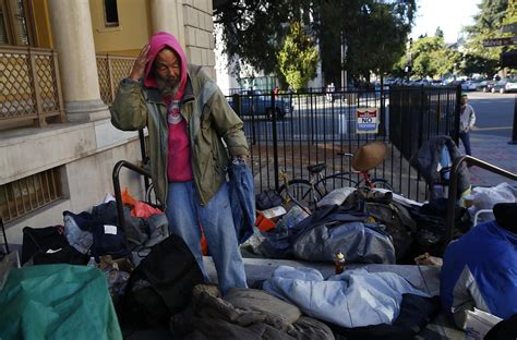 Homelessness Drops Across Nation But California Count Rises Sfgate