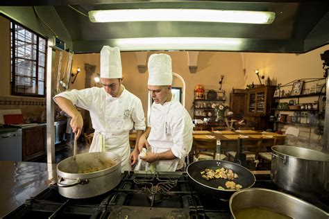 Previously collaborated with open university malaysia (oum) and is now the only baking and culinary academy in malaysia that is currently. Professional Cooking Courses - Good Tastes of Tuscany