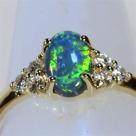 Stunning Solid 18ct Yellow Gold Solid Australian Black Opal And 6 Diamond