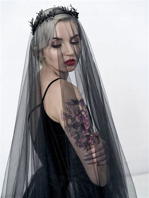 Black Bridal Veil Circle Drop Veil Alternative Bridal Veil Goth