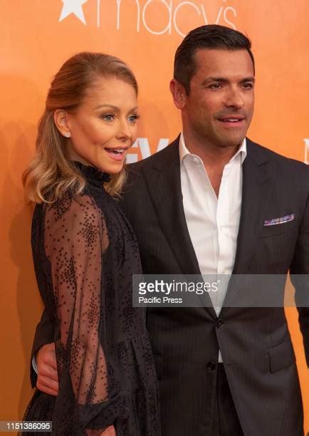 Kelly Ripa 2019 Photos And Premium High Res Pictures Getty Images