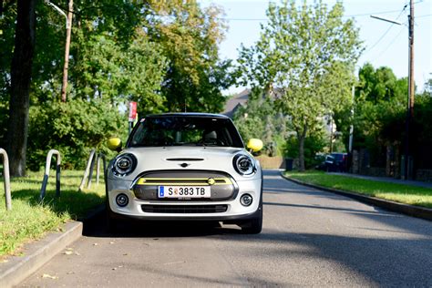 2020 Mini Cooper Se Im Test Autofilou