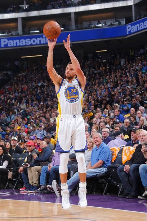 Check out our oakland jersey selection for the very best in unique or custom, handmade pieces from our sports & fitness shops. #Curry #30 #GSW #Oakland | Warrior, Golden state warriors ...