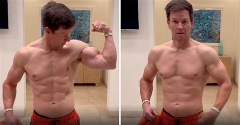 Mark Wahlberg Shows Off His Impressive Physique And Ripped Abs This Is 50 Vt