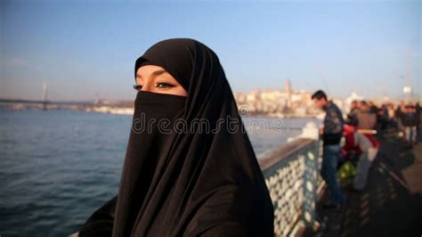 Woman Dressed With Black Headscarf Chador Eating Istanbul City Stock Video Video Of Chador