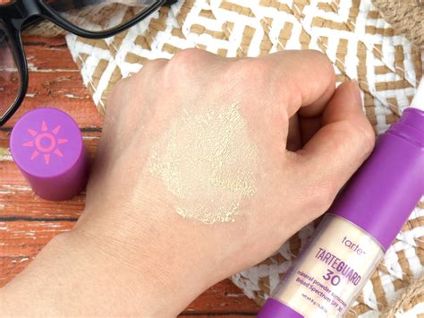 tarte tarteguard mineral powder sunscreen broad spectrum spf 30 review and swatches the