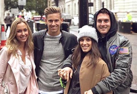Check spelling or type a new query. Ingrid (Ibai Gómez) y Patricia (Marcos Llorente), juntas ...