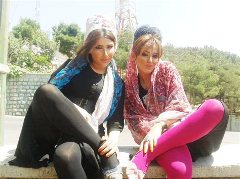 دختران ایران و جهان Iranian Girls صفحه اصلی فیس‌بوک