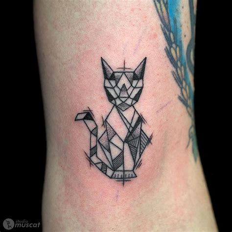 Studiomuscat Tattoos For Women Cat Geometric Cat Tattoo Cat Tattoo