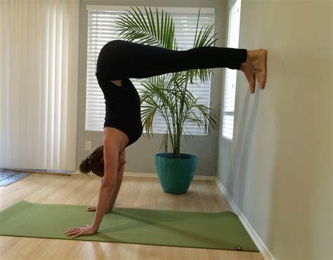 How To Do L Pose Handstand At The Wall Doyou