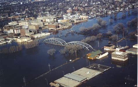Flooding In Grand Forks North Dakota In 1997 U S Geological Survey