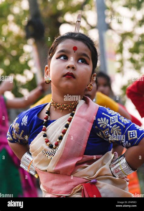 guwahati assam india 22nd mar 2021 girls perticipated in a bihu dance workshop ahead of