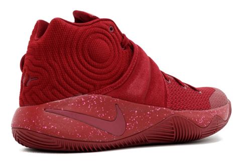 Баскетбольные кроссовки Nike Kyrie 2 “red Velvet” купить по цене 1 289