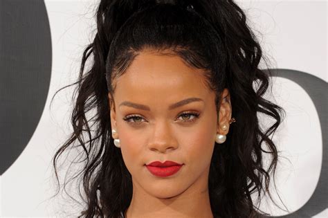 Un Nouveau Shooting Sexy Pour Rihanna