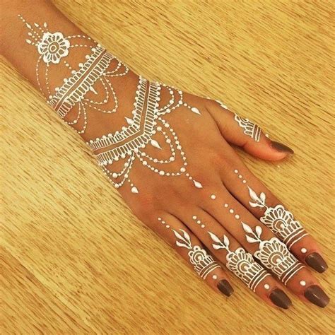 33 Adorable White Hena Inspiration In Wedding Days Henna Designs