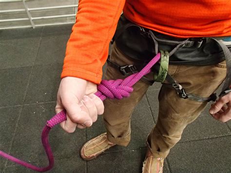 A Climbers Guide To The Figure Eight Follow Through Knot 5 Steps
