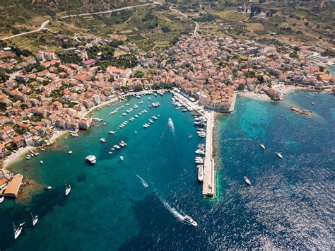 Marina kaštela is a recently built marina in croatia. Boat trips Trogir | Day boat trips from Trogir to Hvar ...