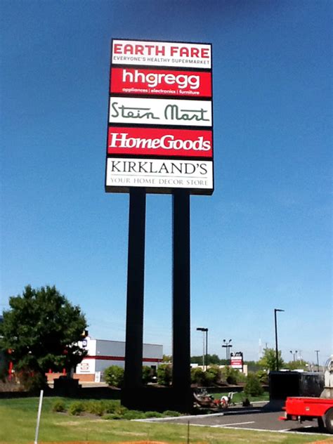 Elevate Branding And Revenue With Outdoor Pole Signs Ohio Akers Signs