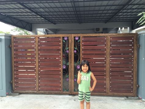 Tak perlu khawatir, referensi teras lorong yang langsung menghadap ke pintu masuk dan tangga depan ini pun sudah membuat rumah kamu terlihat lebih cantik. My Story, My Life, My Love ;-): Upah Mengecat Rumah ...