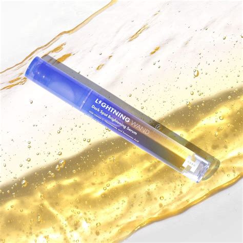 Hero Cosmetics Lightning Wand Cosmetique S Rum Eclaircir