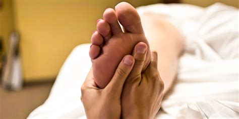 best reflexology foot massage in business bay sun flower spa in dubai