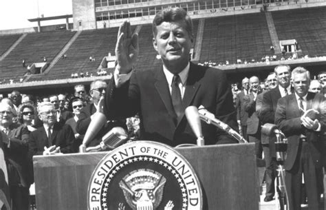 We Choose To Go To The Moon Read Jfks Moon Speech In Full Bbc