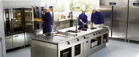 El mantenimiento de este tipo de instalaciones es vital. mh CIFRIMÁS | Reparación y mantenimiento de cocinas ...