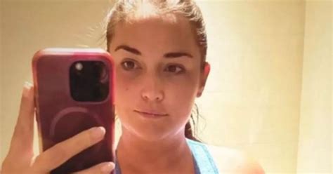 Jacqueline Jossa Looks Incredible As She Shows Off Figure In Gym Gear