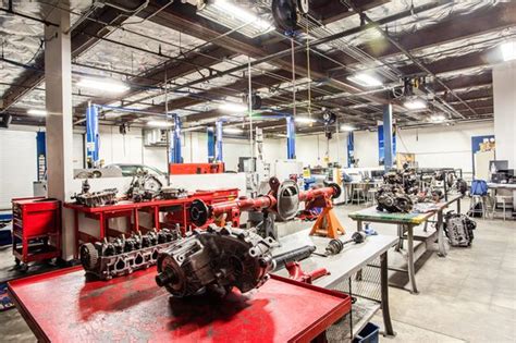 Auto Tech And Mechanic School In Gardena Ca Uei College