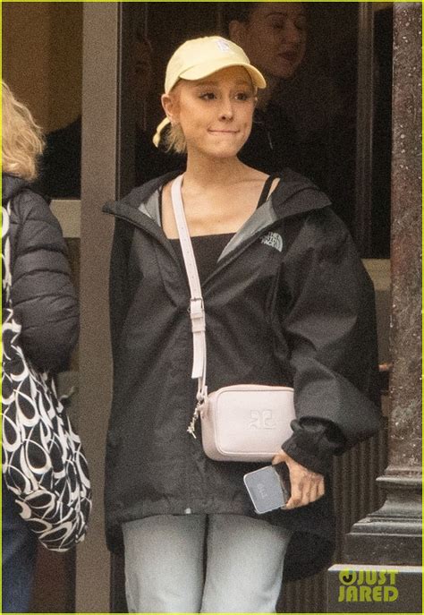 Ariana Grande Takes A Break From Filming Wicked To Do Some Shopping