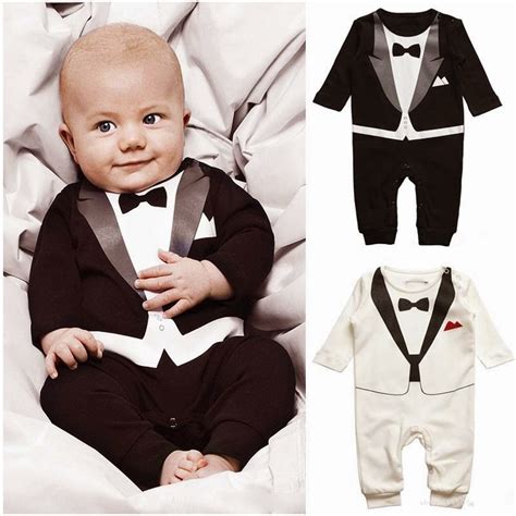 Pada intinya, sembari mempersiapkan segala kebutuhan si kecil setelah ia lahir nanti. Model Baju Pesta Bayi Laki-Laki - Model Baju Pesta Terbaru