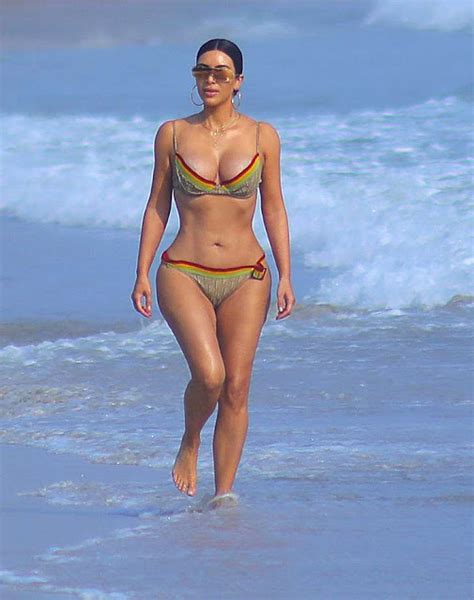 Photo Kim Kardashian Flaunts New Slimmer Figure In Skimpy Bik