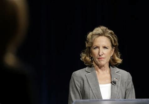 Pressure Grows For Hagan To Explain Record On Isil