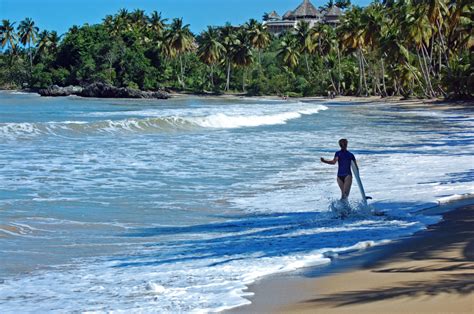 As Melhores Praias Para Surfar Na República Dominicana Qual Viagem
