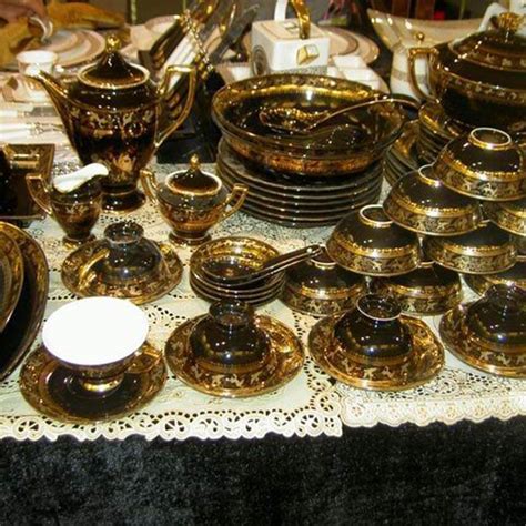 dinnerware sets luxury european china golden tableware cutlery pure bone ceramics head cheap larger