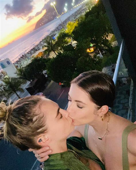 Cara Delevingne And Ashley Benson Share Valentines Day Kiss