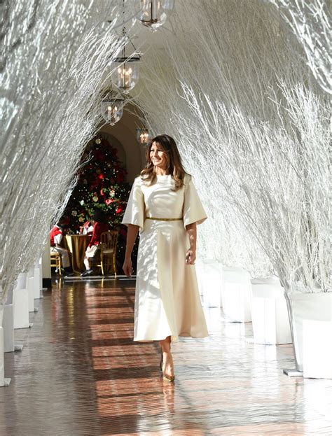 Melania Trumps Christmas At White House Golden Girl Style And Decor Footwear News