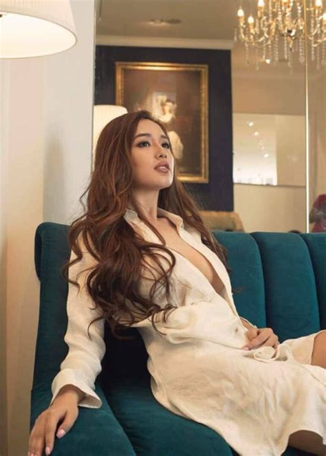 Hoa Hậu Mai Phương Thúy Mỹ Nhân Sexy Hạng Nhất Showbiz Việt