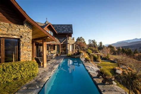 Top Luxury Hotels And Lodges In Queenstown Nz Luxury Escapes