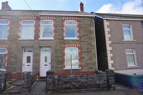 2 Bedroom Semi Detached House For Sale In New Ceidrim Road Garnant