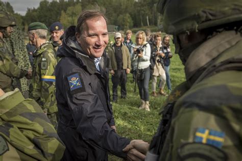 The swedish armed forces (swedish: Övning är bra - Långsiktig stabilitet är bättre
