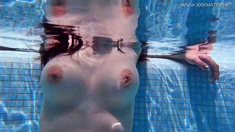 Big Tits Sheril Goes Underwater Naked
