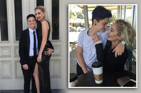 Lesbians Named Prom King And Queen In High School First In Free Download Nude Photo Gallery